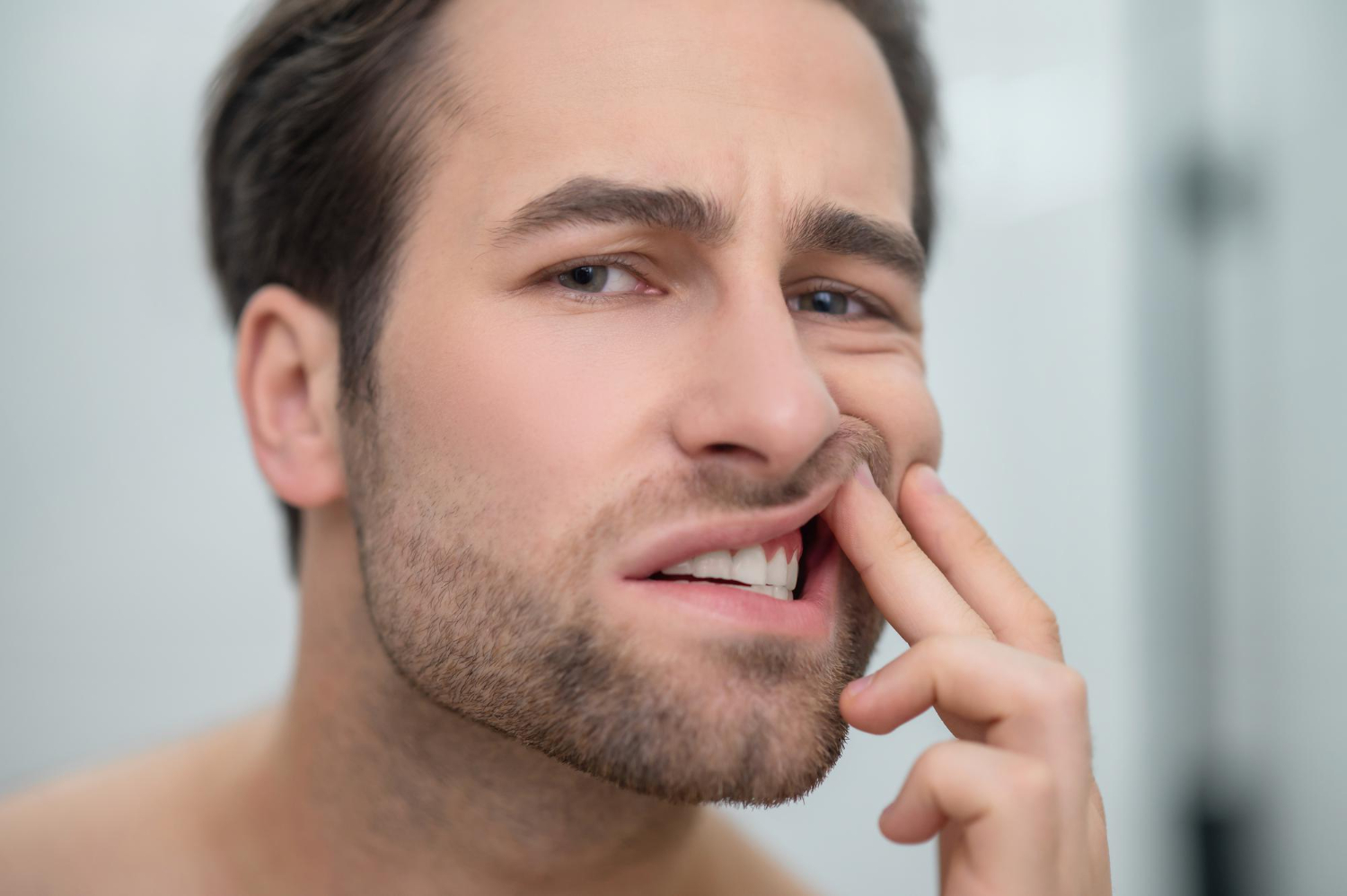 Does Invisalign Hurt? What to Expect & Tips for Comfort